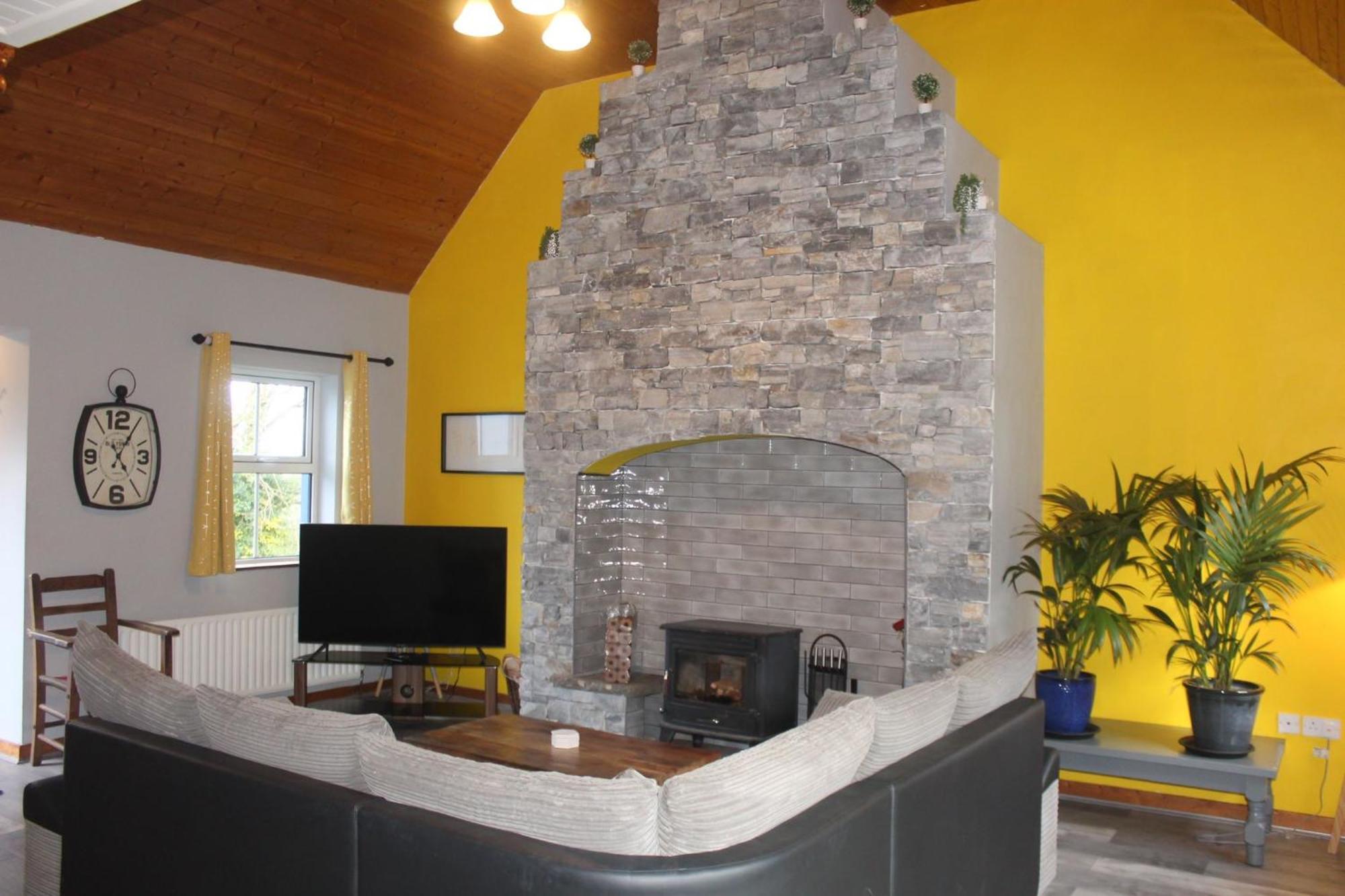 Riverside Cottage In The Burren Corofin  Exterior photo